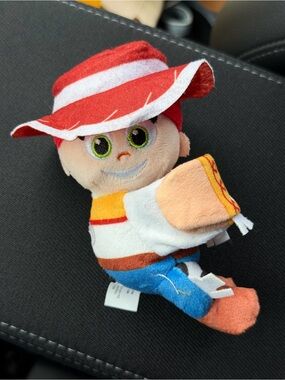 Cutie Cuff Toy Story Series Featuring Jessie Plush Bullsitoy